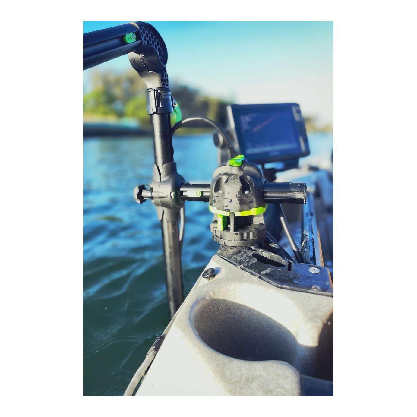 HEXX Kayak Track Mount	