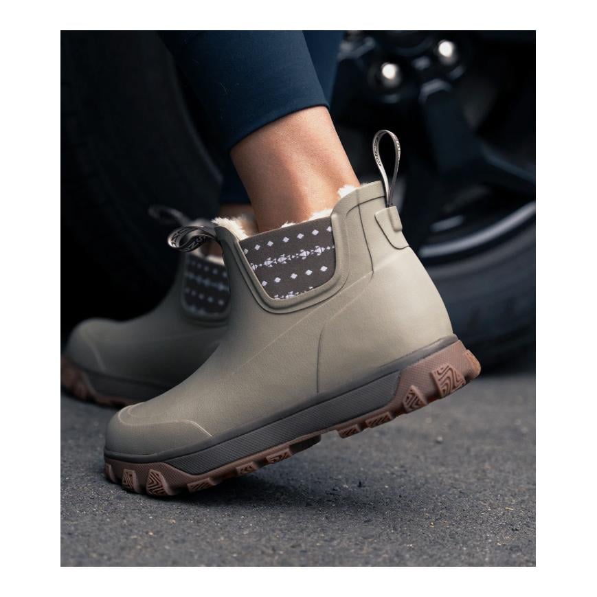 Women's Deviation Sherpa Ankle Boot