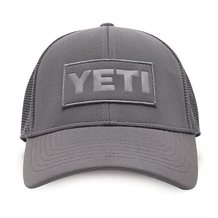 Image of YETI Badge on Badge Trucker Hat - Cap - Gray - bei fischen.ch