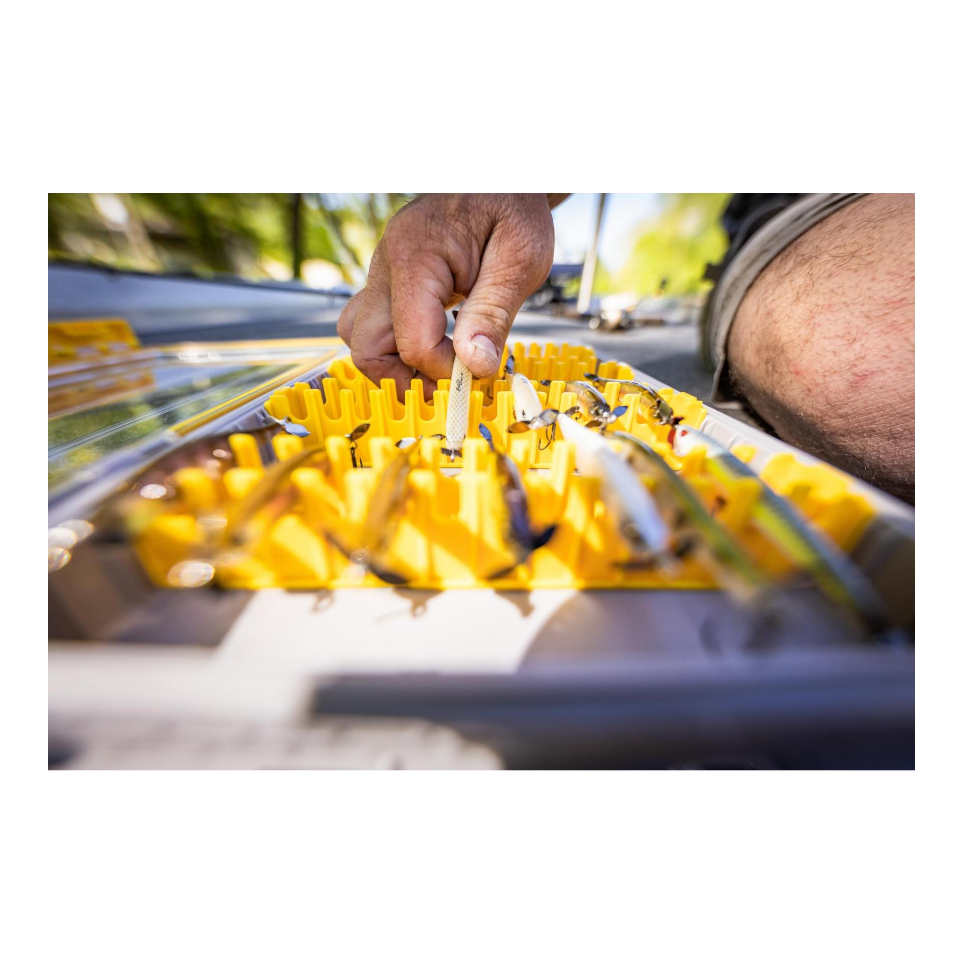 Plano Edge 3700 Vertical Jig and Spybait Box - Köderbox