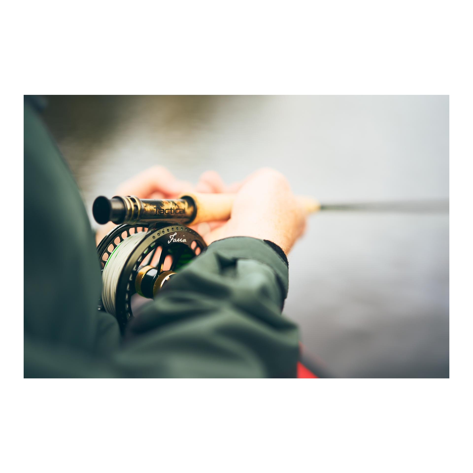 Fario LW Dark Grey Green/Gold - Fliegenrolle